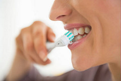 Farmacia 3.0 – lavarsi i denti preserva la mente – rubrica a cura del dott. Alberto Di Muria