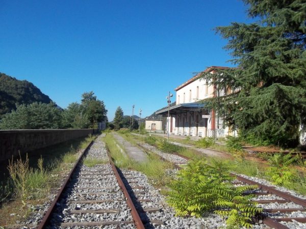 Ferrovia Sicignano-Lagonegro. “Affrontare il problema in tempi brevi”, lettera aperta di Giuseppe Scialò
