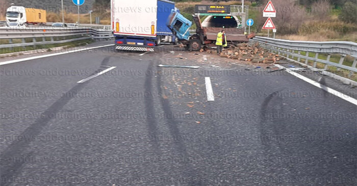 incidente in a2 foto