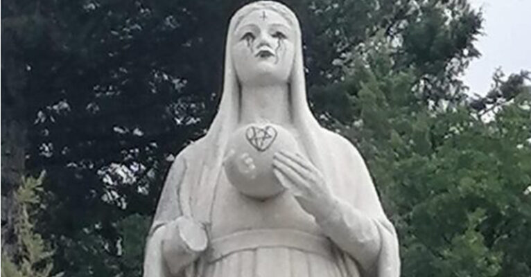 madonna vandali salerno fb