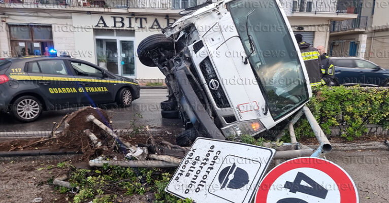 incidente salerno 4 -11-23 FB