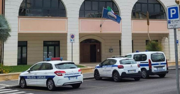 POLIZIA MUNICIPALE AGROPOLI