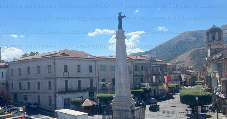 teggiano centro storico