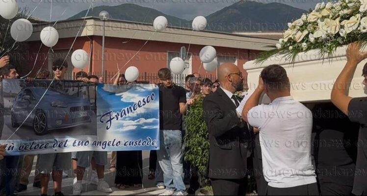 funerali francesco comuniello fb