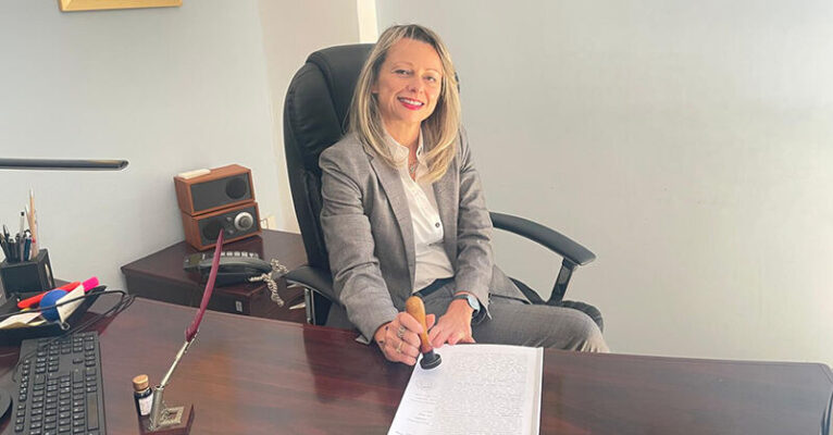 PINA DI NOVELLA NOTAIO 2 FB