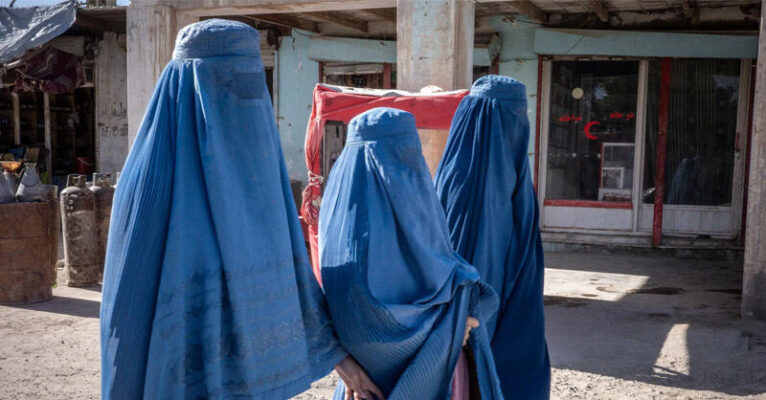 donne afghane foto Alessio Romenzi FB