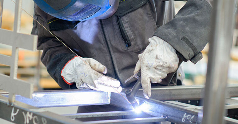 carpentiere ferro annuncio fb