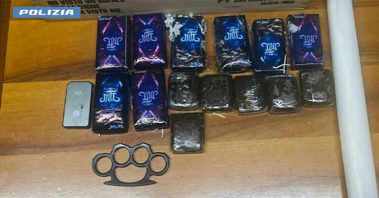 fb arresti battipaglia 23 aprile 2026