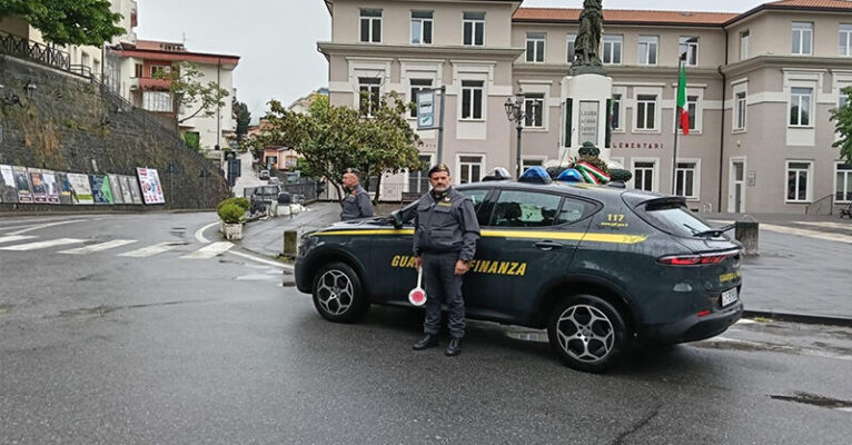 fb guardia di finanza Lauria