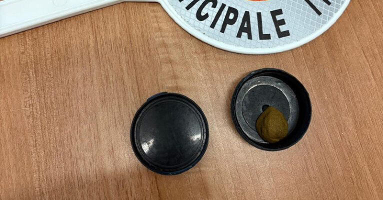 spaccio eboli 15 aprile 26 FB