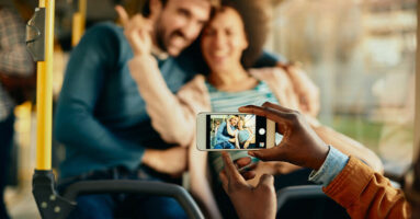 turisti-mobilità-freepik