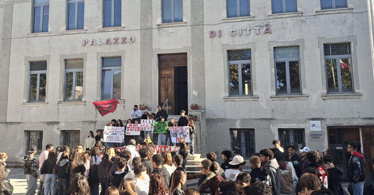 scipero studenti-lagonegro-ottobre 26-FB