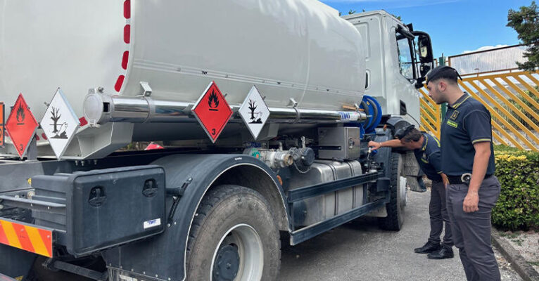 sequestro gasolio eboli FB
